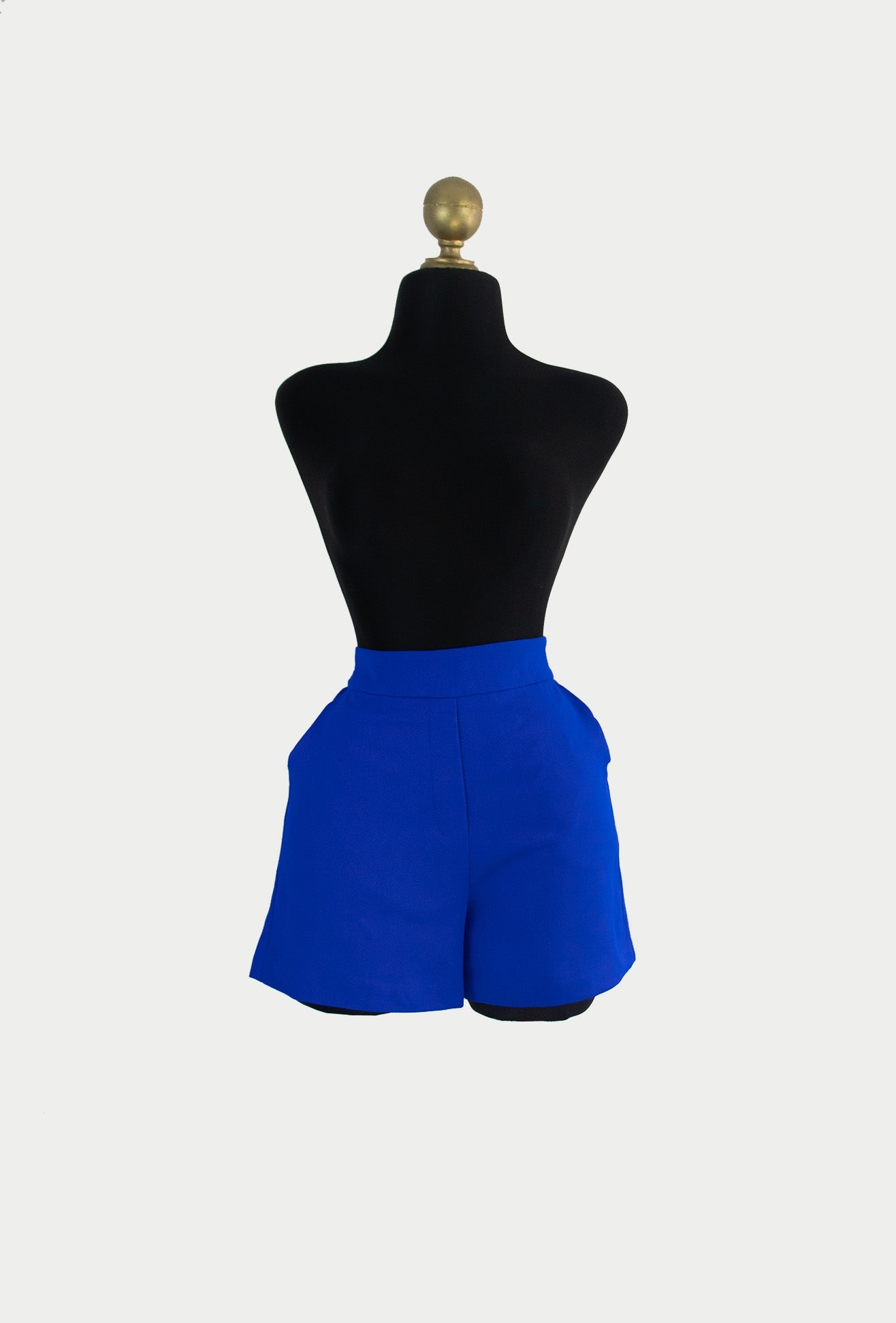 Shorts ajustados con espalda elástica